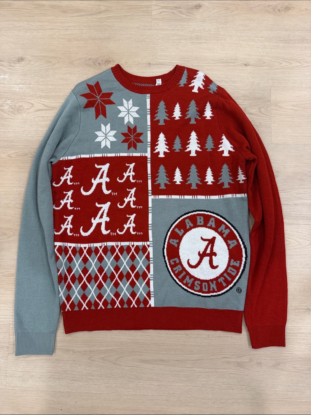Alabama XL Crimson Tide Men's Red & Gray Holiday Sweater